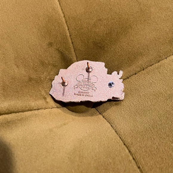 Fab Four Mickey Donald Pluto Goofy Pirates of the Caribbean Disney Pin - Picture 2 of 4